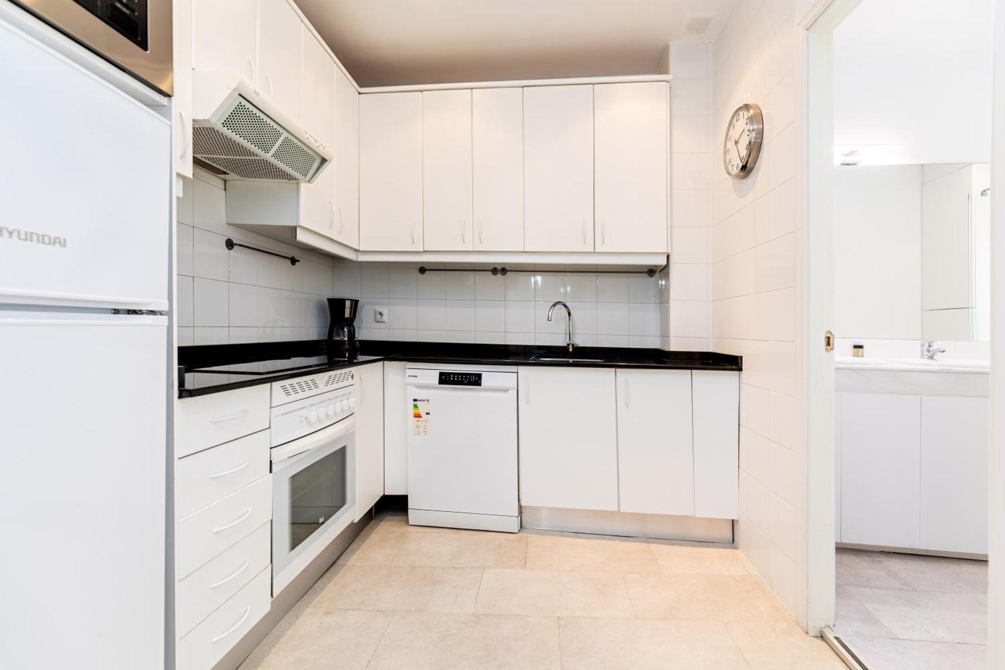 Montaber Apartments - La Paz Market Madrid Dış mekan fotoğraf